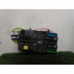 Porte fusible OPEL ASTRA (H) d’occasion