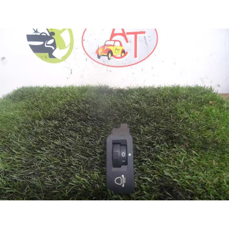Commande de reglage hauteur de phare PEUGEOT 206 d’occasion
