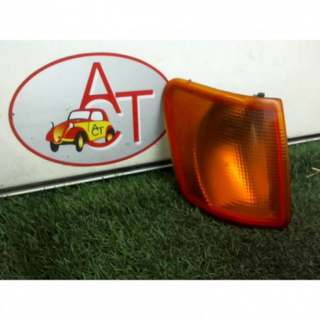 Optique avant secondaire droit (feux)(clignotant). FORD FIESTA III d’occasion
