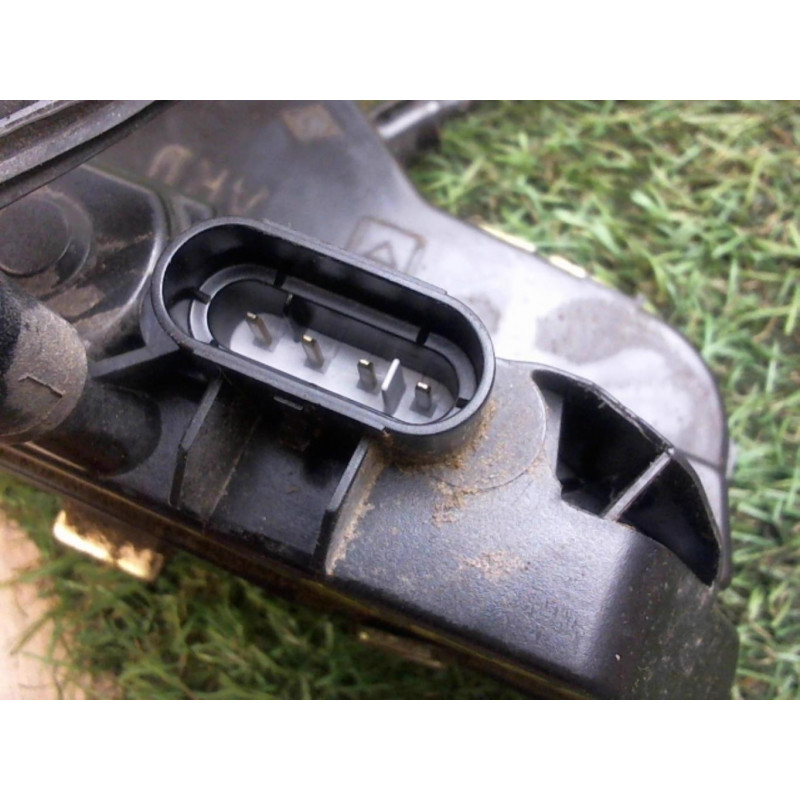 Serrure arriere droit NISSAN PRIMERA III BREAK d’occasion