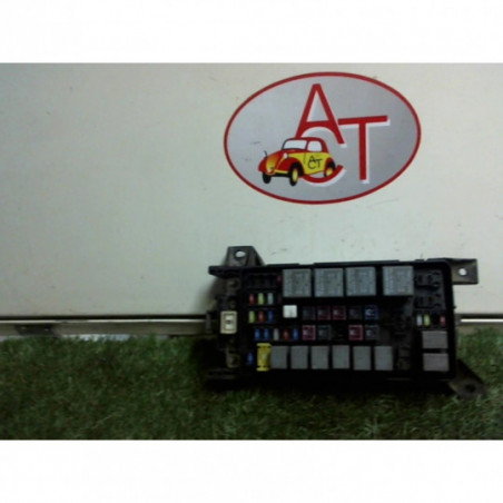 Porte fusible KIA SORENTO I PHASE 1 d’occasion