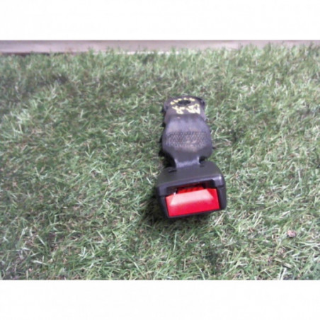 Attache ceinture arriere droit FORD C-MAX d’occasion