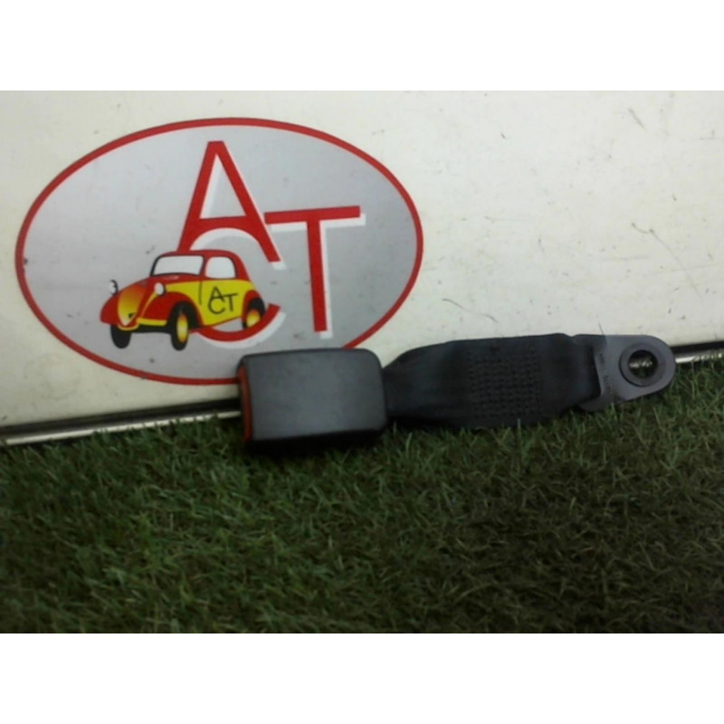 Attache ceinture arriere centrale FORD C-MAX d’occasion