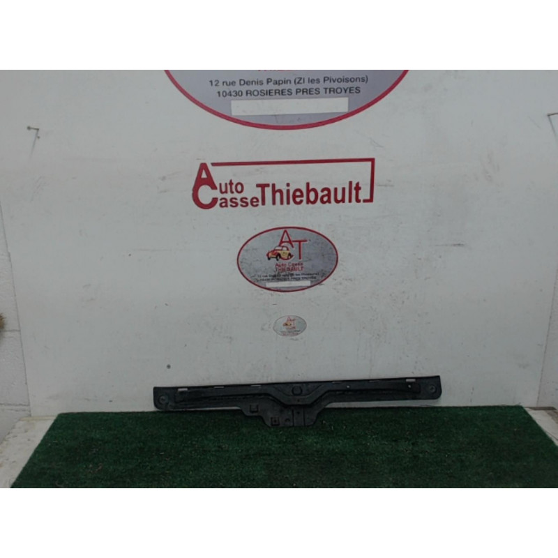 Support de pare chocs arriere NISSAN MICRA III d’occasion