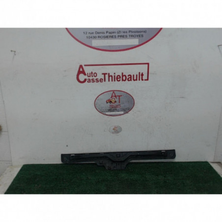 Support de pare chocs arriere NISSAN MICRA III d’occasion