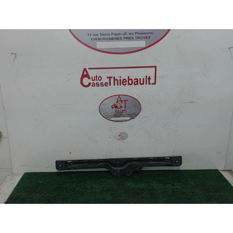 Support de pare chocs arriere NISSAN MICRA III d’occasion