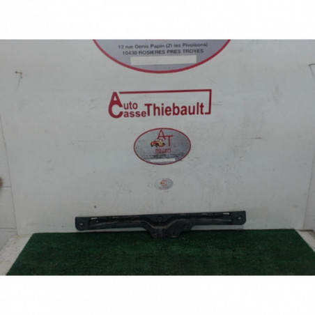 Support de pare chocs arriere NISSAN MICRA III d’occasion