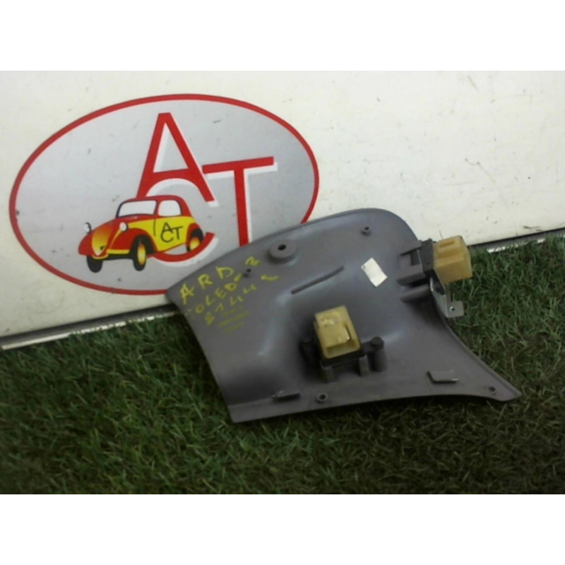 Interrupteur de leve vitre arriere droit SEAT IBIZA III (6L1) BERLINE d’occasion