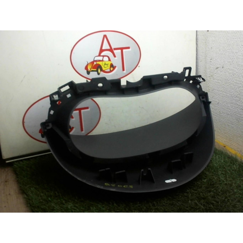 Casquette tableau de bord DACIA SANDERO d’occasion