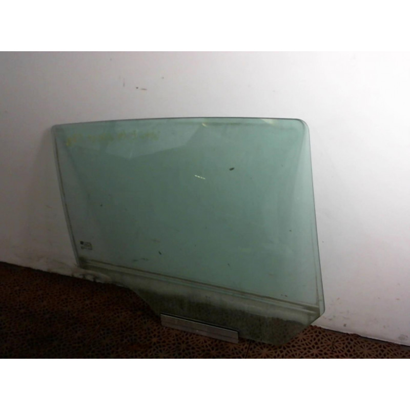 Vitre arriere droit OPEL ASTRA (H) d’occasion