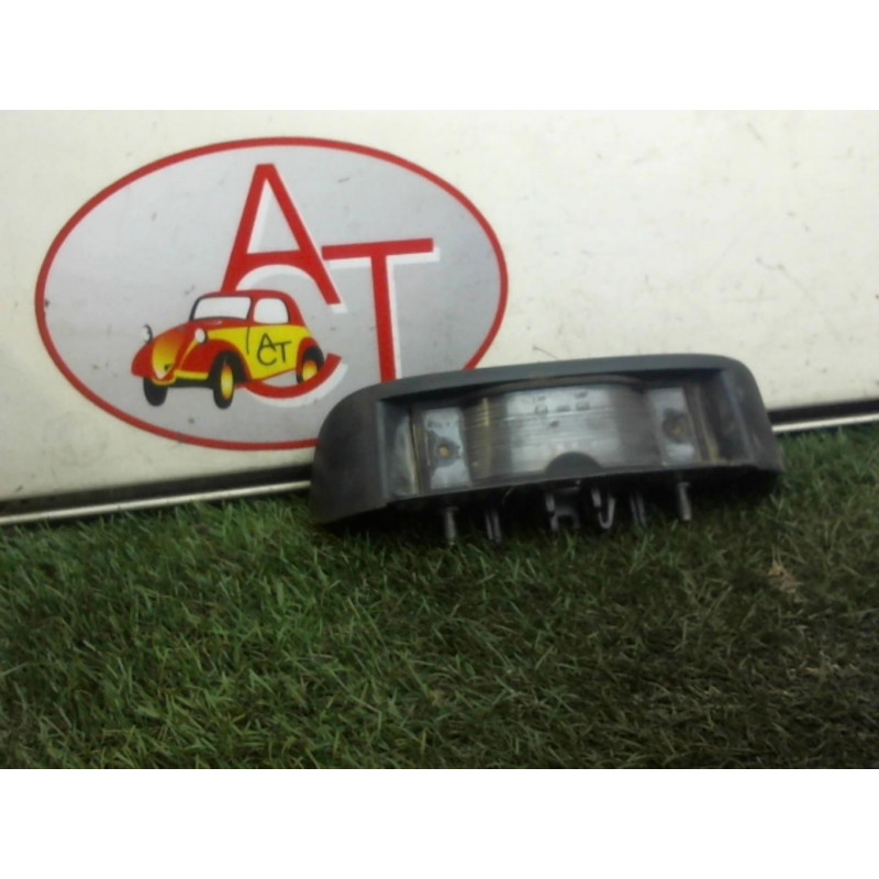 Eclairage de plaque RENAULT TRAFIC II PHASE 1 FOURGON d’occasion