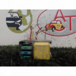 Porte fusible RENAULT TRAFIC II PHASE 1 FOURGON d’occasion