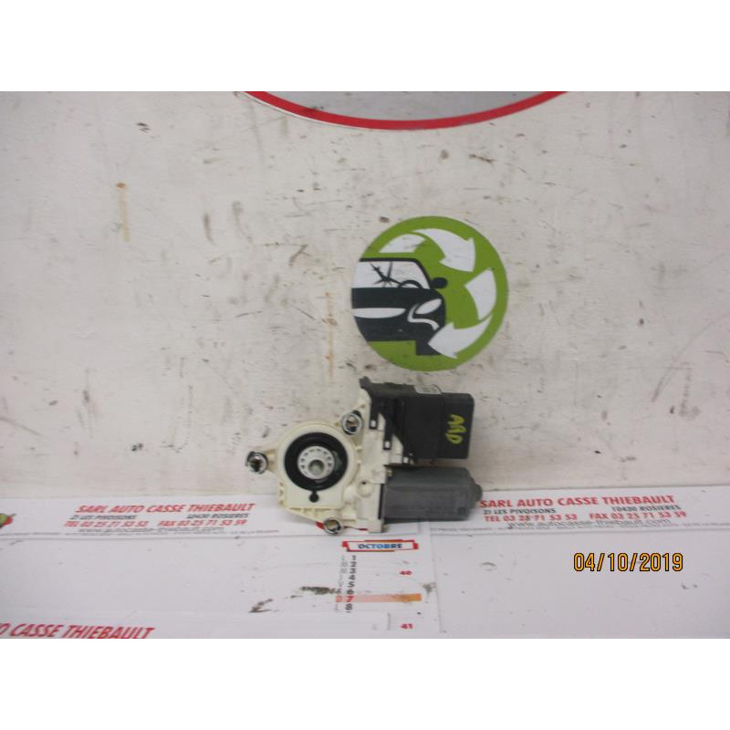 Mot. leve vitre arriere droit VOLKSWAGEN GOLF IV d’occasion