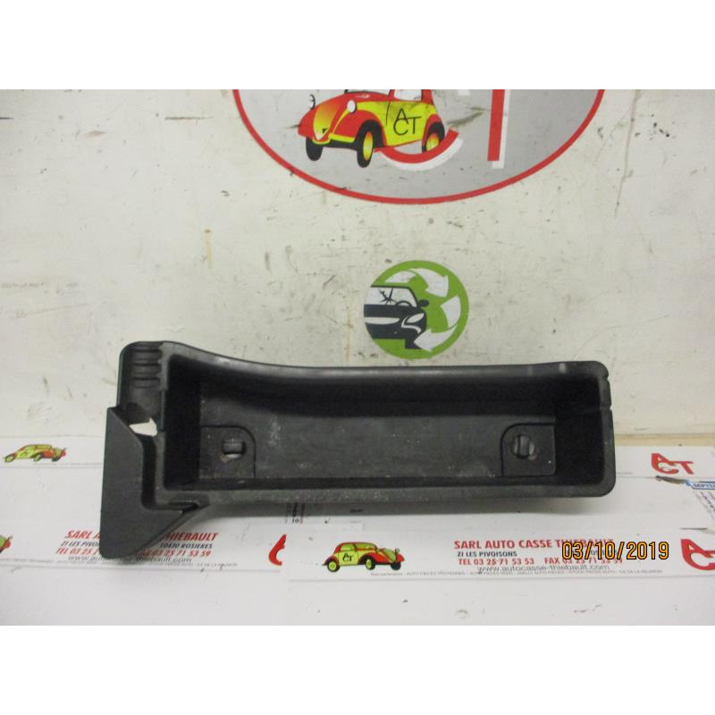 vide poche TOYOTA YARIS I PHASE 1 d’occasion