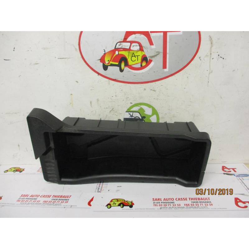 vide poche TOYOTA YARIS I PHASE 1 d’occasion