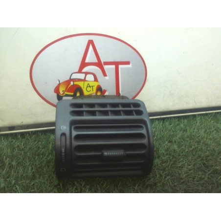 Aerateur tableau de bord avant gauche PEUGEOT 806 d’occasion