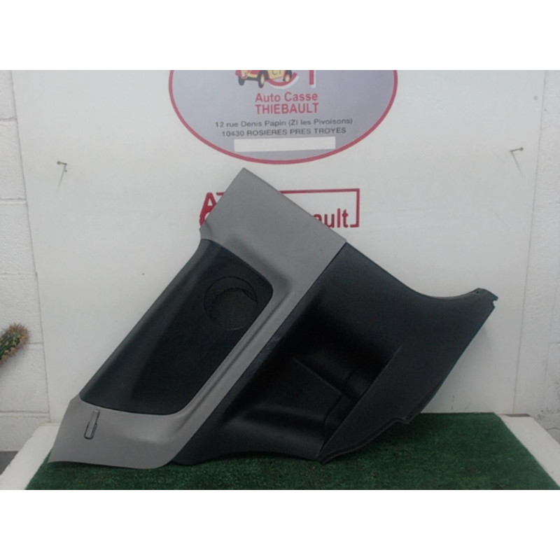 Panneau de porte arriere gauche TOYOTA YARIS II PHASE 1 d’occasion