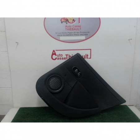 Panneau de porte arriere droit RENAULT CLIO III ESTATE PHASE 2 d’occasion