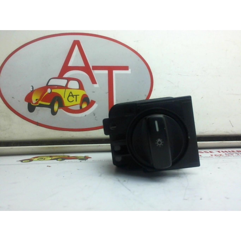 Commande de phare MERCEDES CLASSE A (169) d’occasion