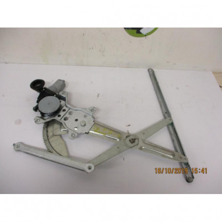 Leve vitre electrique avant droit SUZUKI SWIFT III d’occasion