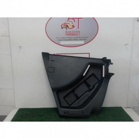Garniture laterale arriere gauche VOLKSWAGEN GOLF V d’occasion