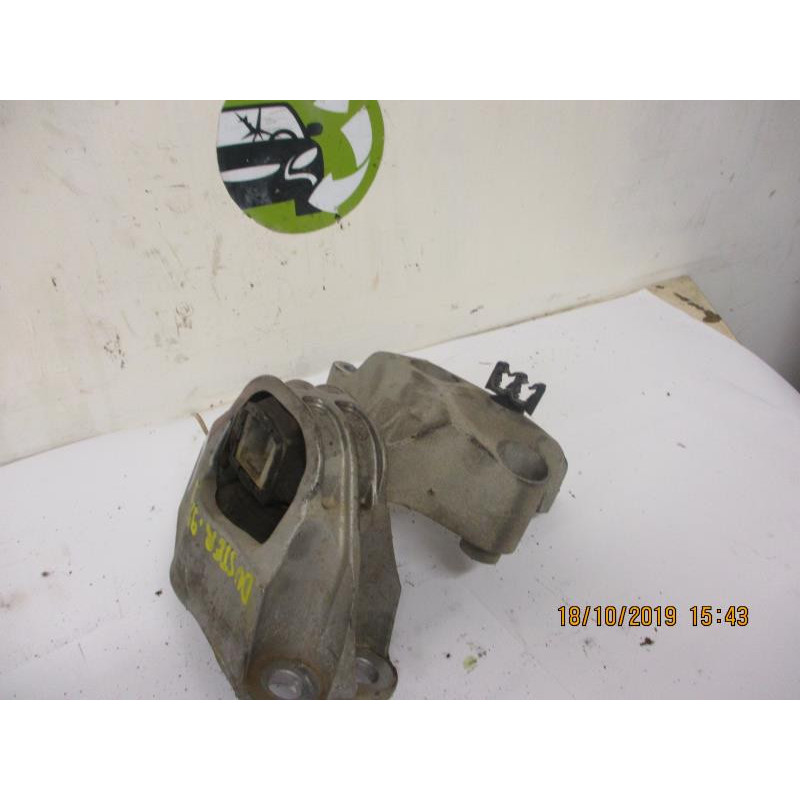 Support moteur droit DACIA DUSTER PHASE 1 d’occasion