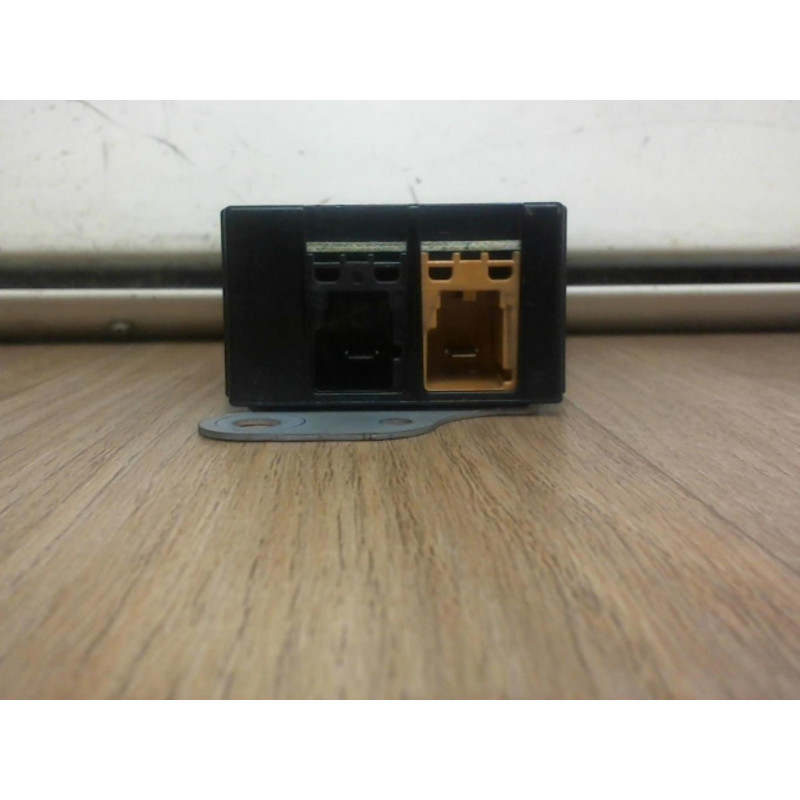 Amplificateur antenne VOLKSWAGEN GOLF V d’occasion