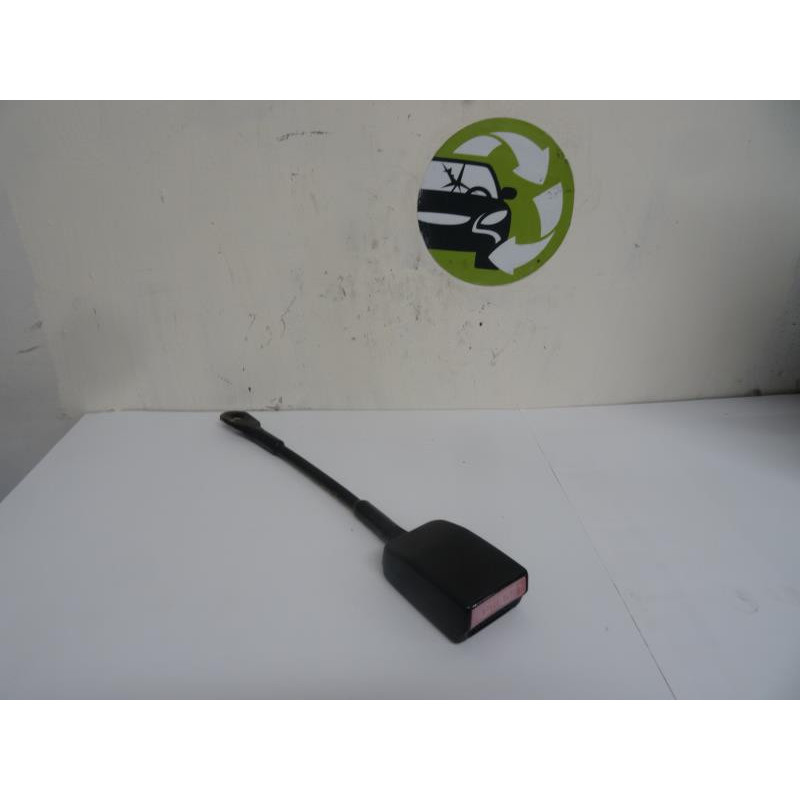 Attache ceinture avant droit AIXAM  d’occasion