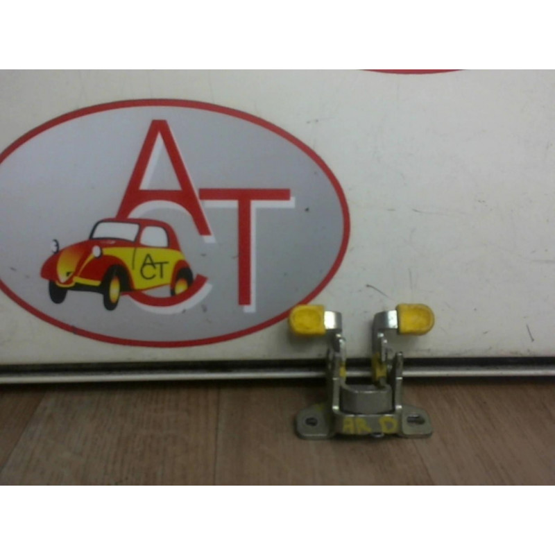 Arret de porte arriere droit PEUGEOT BIPPER d’occasion