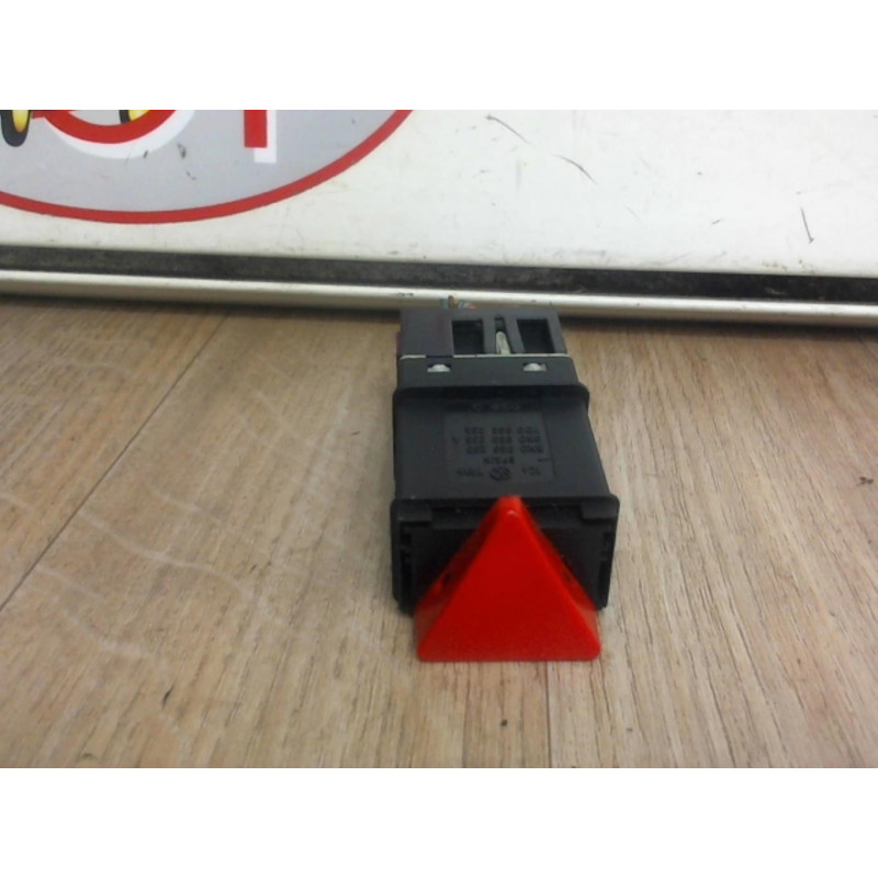 Bouton de warning VOLKSWAGEN  d’occasion