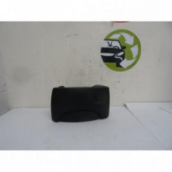 Poignee porte coffre droit RENAULT KANGOO I PHASE II d’occasion