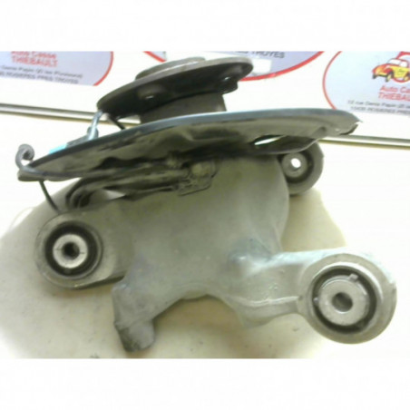 Fusee arriere gauche MERCEDES CLASSE A (176) d’occasion