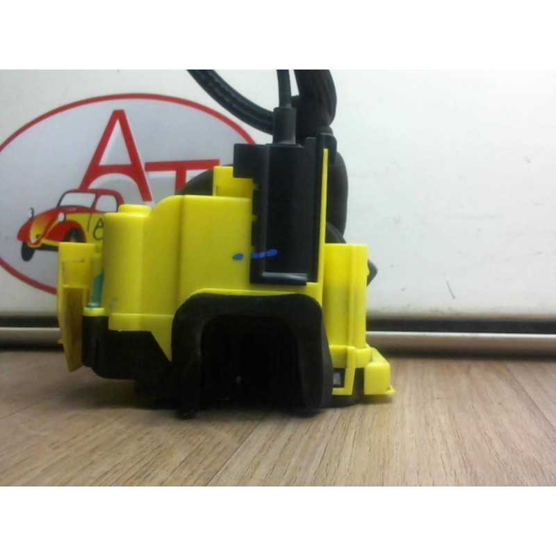 Serrure de porte laterale gauche PEUGEOT BIPPER d’occasion