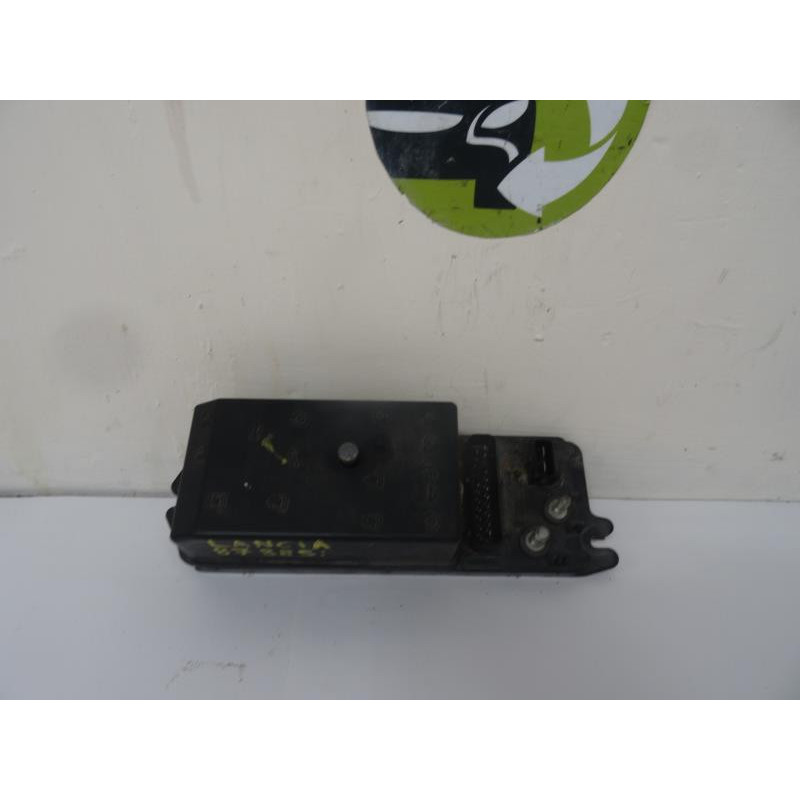 Porte fusible LANCIA KAPPA d’occasion