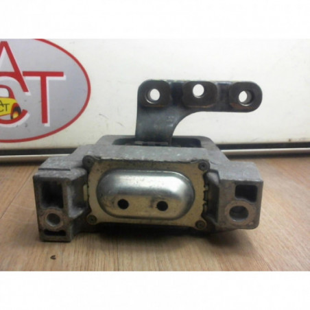Support moteur droit PEUGEOT 207 PHASE 2 d’occasion