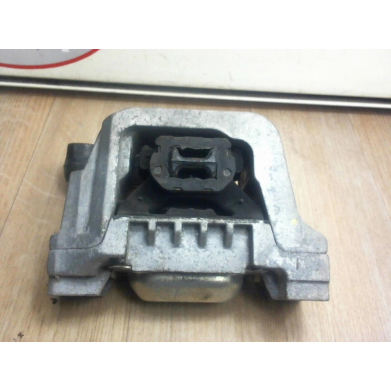 Support moteur droit PEUGEOT 207 PHASE 2 d’occasion