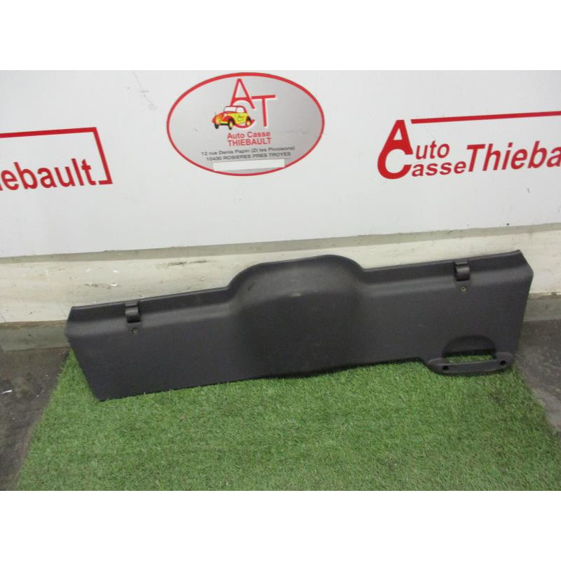 Garniture hayon OPEL CORSA (C) PHASE 1 d’occasion