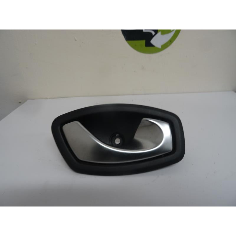 Poignee interieur arriere droit RENAULT SCENIC III PHASE 1 d’occasion
