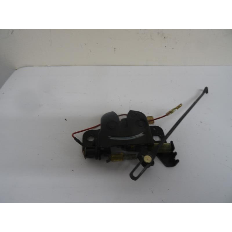 Serrure de coffre HYUNDAI COUPE I PHASE 2 d’occasion