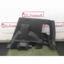 Garniture laterale arriere droite TOYOTA COROLLA VERSO II PHASE 1 d’occasion