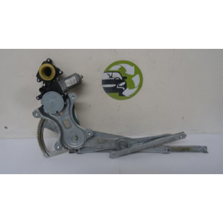 Leve vitre electrique arriere droit TOYOTA COROLLA VERSO II PHASE 1 d’occasion