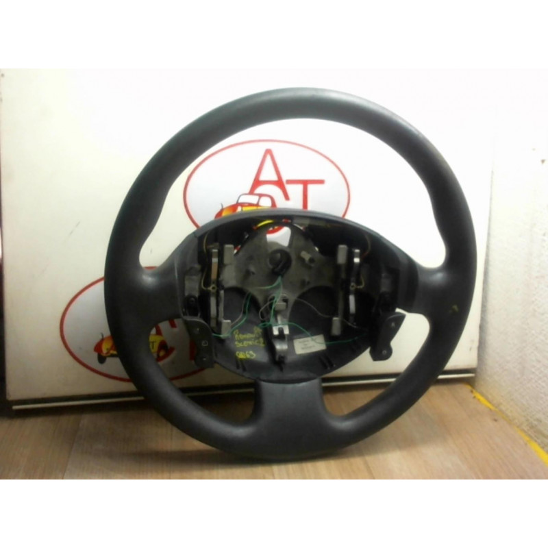 Volant RENAULT SCENIC II PHASE 2 d’occasion