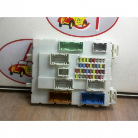 Porte fusible FORD GRAND C-MAX d’occasion