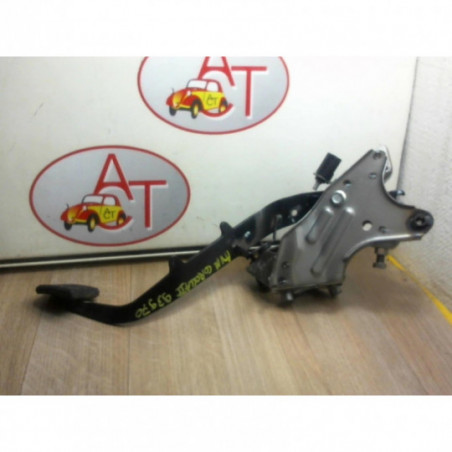 Pedalier de frein TOYOTA COROLLA VERSO II PHASE 1 d’occasion