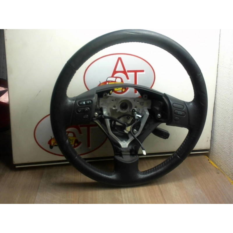 Volant TOYOTA COROLLA VERSO II PHASE 1 d’occasion