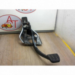 Pedalier d'embrayage TOYOTA COROLLA VERSO II PHASE 1 d’occasion