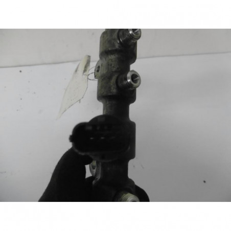 Rampe injection FIAT MULTIPLA PH1 MONOSPACE (186) 1.9 JTD d’occasion