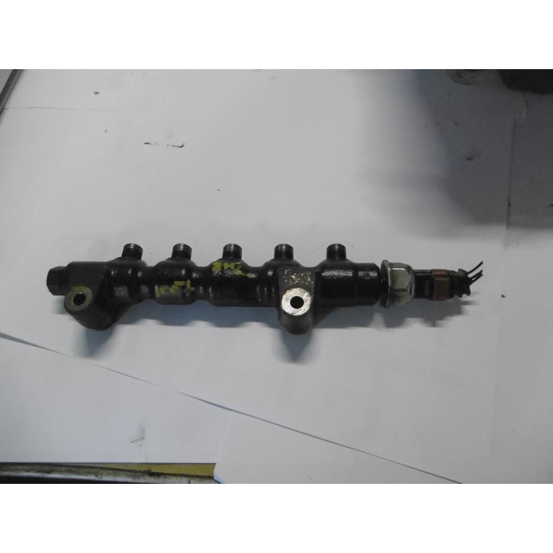 Rampe injection PEUGEOT 1007 d’occasion