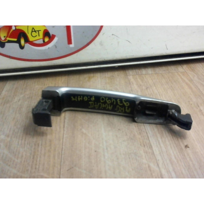 Poignee porte arriere gauche OPEL AGILA II d’occasion