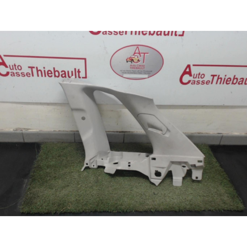 Garniture laterale arriere gauche CITROEN C4 PICASSO PHASE 1 d’occasion